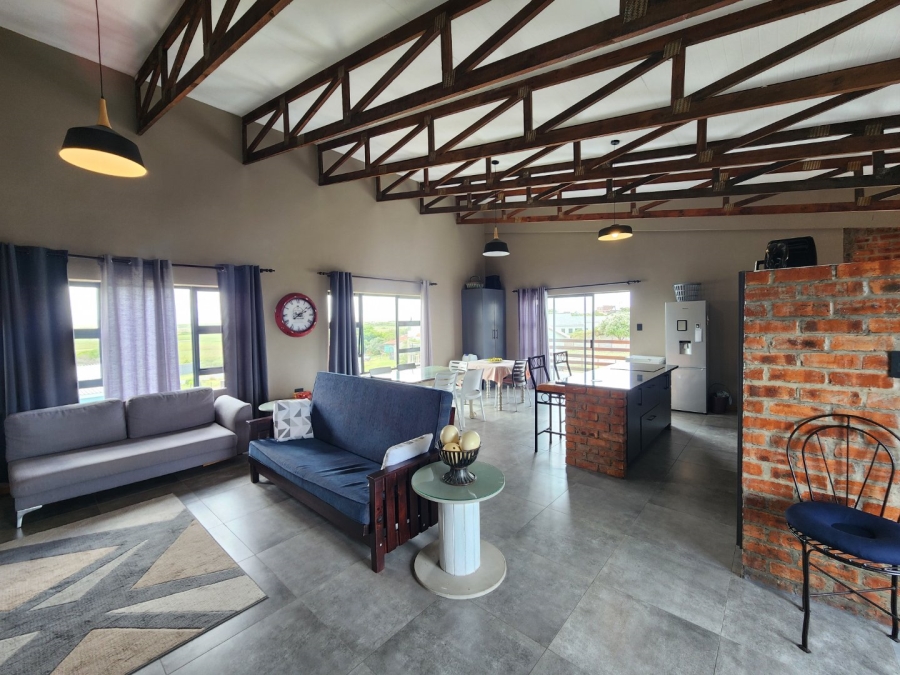 3 Bedroom Property for Sale in Paradise Beach Eastern Cape